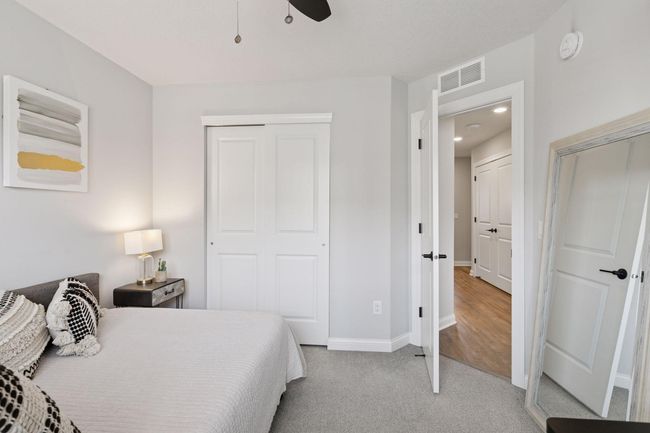 641 Village Dr, Townhouse with 4 bedrooms, 4 bathrooms and null parking in New Brighton MN | Image 28