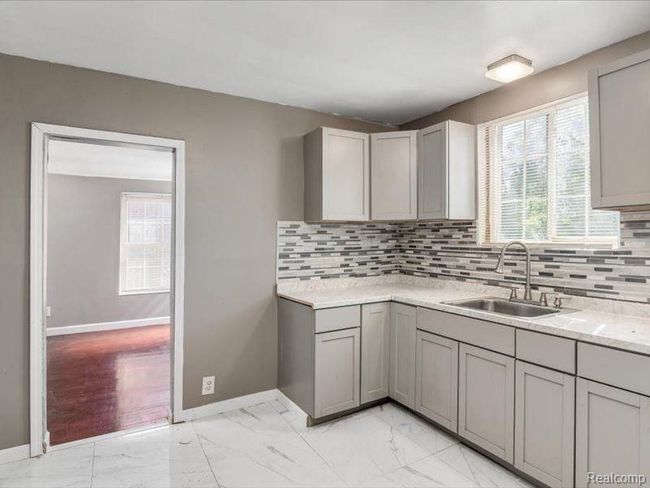 14219 Kilbourne St, House other with 3 bedrooms, 1 bathrooms and null parking in Detroit MI | Image 11