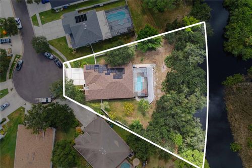 9020 N River Rd, TAMPA, FL, 33635-9106 | Card Image