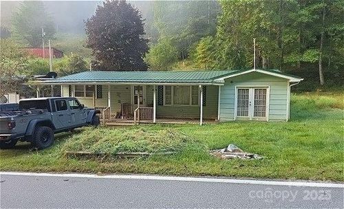 1905 Little Creek Rd, Burnsville, NC, 28714-6206 | Card Image