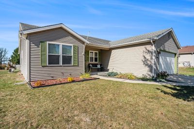 509 Kathyrns Court, House other with 4 bedrooms, 2 bathrooms and null parking in Kendallville IN | Image 2