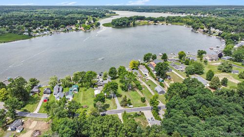 4849 Wolf Lake Rd, Grass Lake, MI, 49240-9720 | Card Image