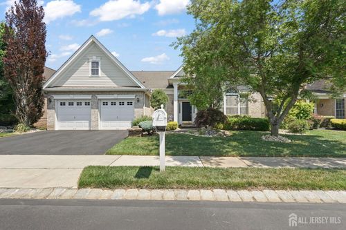 93 Country Club Dr, Monroe, NJ, 08831-8834 | Card Image