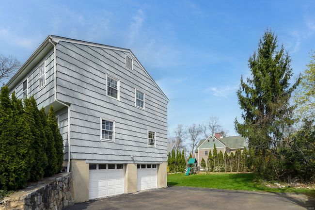 9 Jean Ave, House other with 5 bedrooms, 3 bathrooms and null parking in Norwalk CT | Image 28