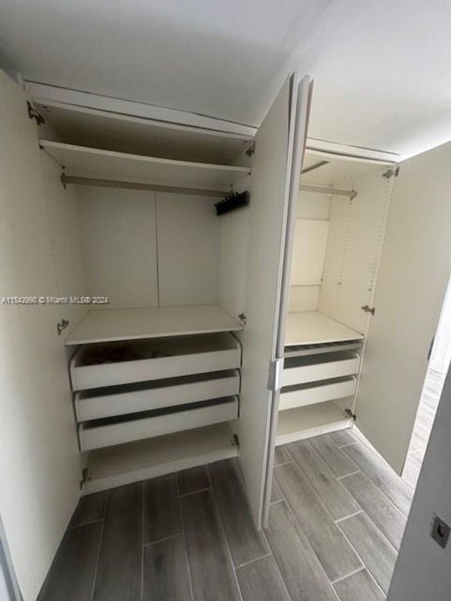 APT-109 - 1650 Ne 115 Th St, Condo with 1 bedrooms, 2 bathrooms and null parking in Miami FL | Image 12