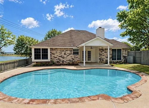 2829 Salado Trl, Fort Worth, TX, 76118-7455 | Card Image