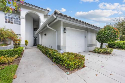 apt-4-11602 Briarwood Cir, Boynton Beach, FL, 33437-1939 | Card Image