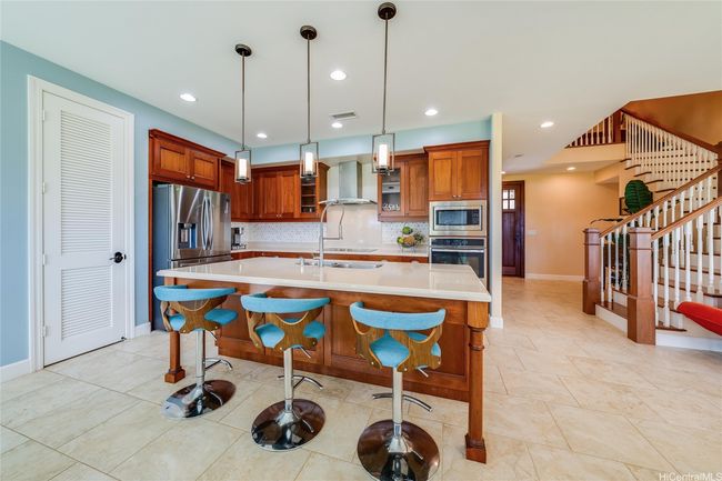 91-1099 Waikai St, House other with 4 bedrooms, 3 bathrooms and 4 parking in Ewa Beach HI | Image 7