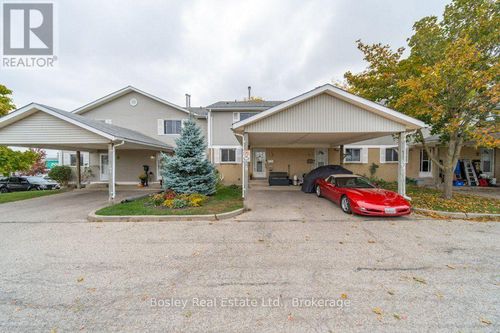 unit-28-255 Northlake Dr, Waterloo, ON, N2V1Z2 | Card Image