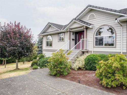 2340 Watkiss Way, View Royal, BC, V9B6C9 | Card Image