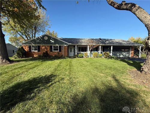 255 Gershwin Dr, Centerville, OH, 45458-2213 | Card Image