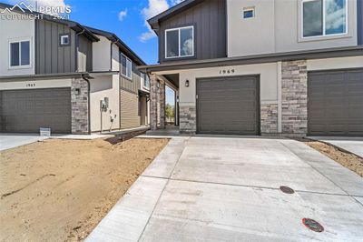 1969 Peralta Point, Townhouse with 2 bedrooms, 3 bathrooms and 1 parking in Colorado Springs CO | Image 3