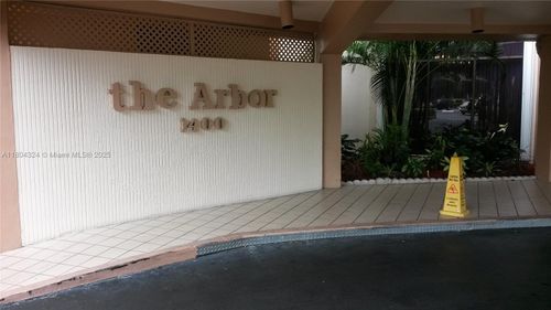 apt-516-1400 Saint Charles Pl, Pembroke Pines, FL, 33026-3221 | Card Image