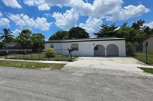 10730 Sw 149th Ter, Miami, FL, 33176-7606 | Card Image