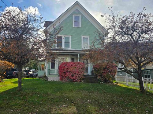 83 Spring St, Hardwick, VT, 05843-2016 | Card Image