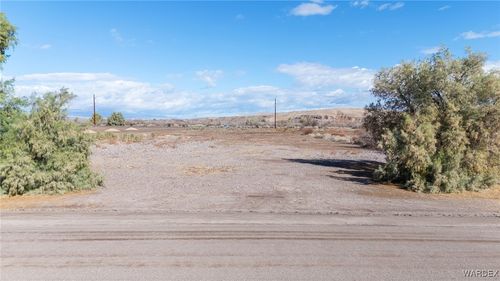 3155 E Stage Coach Dr, Mohave Valley, AZ, 86440-9443 | Card Image