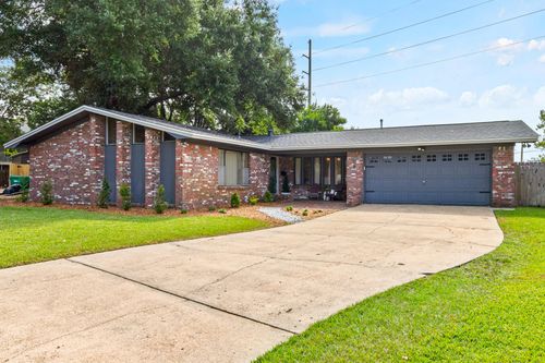 19 Forest Grove Pl, Fort Walton Beach, FL, 32548-6337 | Card Image