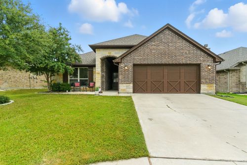 1629 Town Creek Cir, Weatherford, TX, 76086-1127 | Card Image