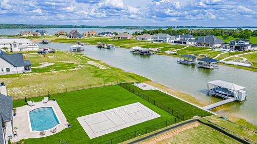 1528 Laguna Bay, Azle, TX, 76020-1297 | Card Image