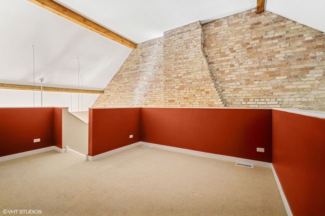 APT-211 - 242 Leonard Wood S, Condo with 2 bedrooms, 1 bathrooms and 1 parking in Highland Park IL | Image 15