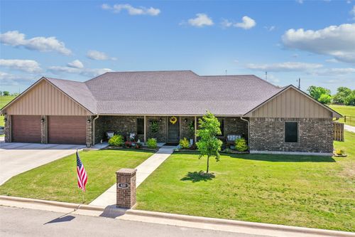 820 Fleitman Dr, Muenster, TX, 76252-1515 | Card Image