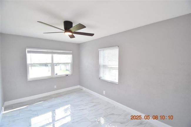 1019 Spindle Palm Way, House other with 3 bedrooms, 2 bathrooms and null parking in APOLLO BEACH FL | Image 10