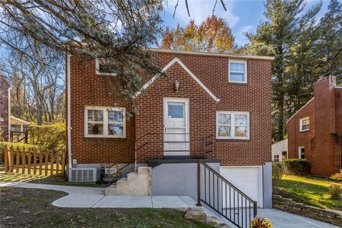 255 Gilkeson Rd, Mt. Lebanon, PA, 15228-1017 | Card Image