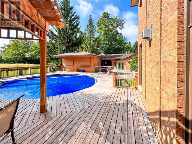 81276 Westmount Line, House other with 3 bedrooms, 4 bathrooms and 10 parking in Goderich ON | Image 25