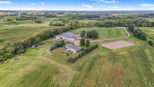68157 340th St, Watkins, MN, 55389-6116 | Card Image