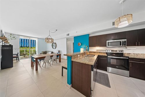 302-2020 Prairie Ave, Miami Beach, FL, 33139-1556 | Card Image