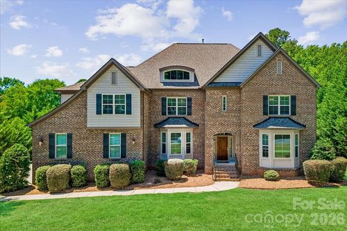 836 Elizabeth Ln, Matthews, NC, 28105-2549 | Card Image