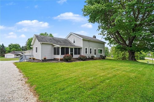 2622 Tallmadge Rd, Ravenna, OH, 44266-9520 | Card Image