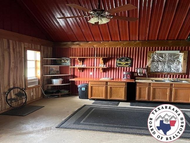 327 Crudip Ln, Home with 2 bedrooms, 2 bathrooms and null parking in Texarkana TX | Image 18