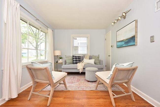 4772 N Diversey Blvd, House other with 3 bedrooms, 1 bathrooms and null parking in Whitefish Bay WI | Image 5