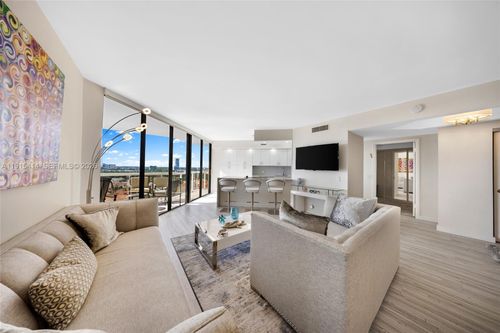 1409-3610 Yacht Club Dr, Aventura, FL, 33180-3547 | Card Image