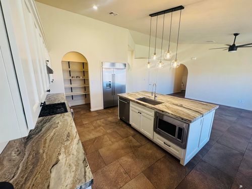 2244 S 43rd Dr, Yuma, AZ, 85364-9231 | Card Image