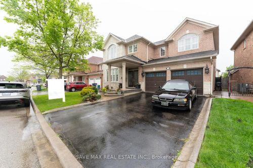 15 Balmy Way, Brampton, ON, L6P1L2 | Card Image