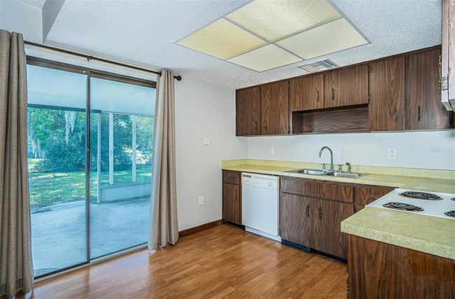 2nd bath | Image 20