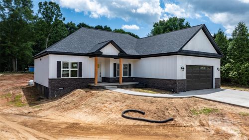 2333 Ellen St, Granite Falls, NC, 28630-8821 | Card Image