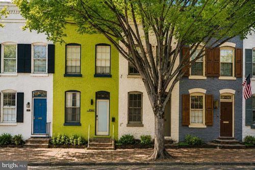 1062 Thomas Jefferson St Nw, WASHINGTON, DC, 20007-3832 | Card Image