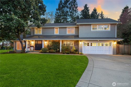 37 Tatoosh Ky, Bellevue, WA, 98006-1025 | Card Image