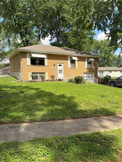 20910 E 13th Ter S, Independence, MO, 64057-2704 | Card Image