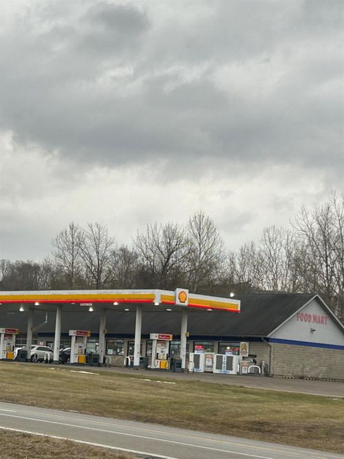 9193 State Road 101, Brookville, IN, 47012-8215 | Card Image