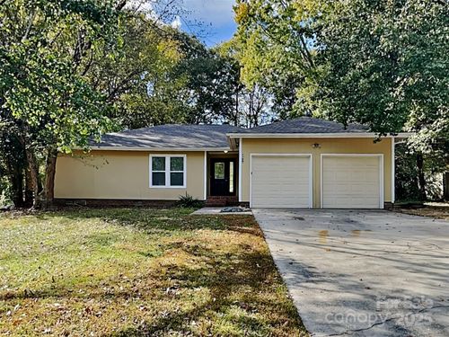 7700 Park Vista Cir, Charlotte, NC, 28226-4656 | Card Image