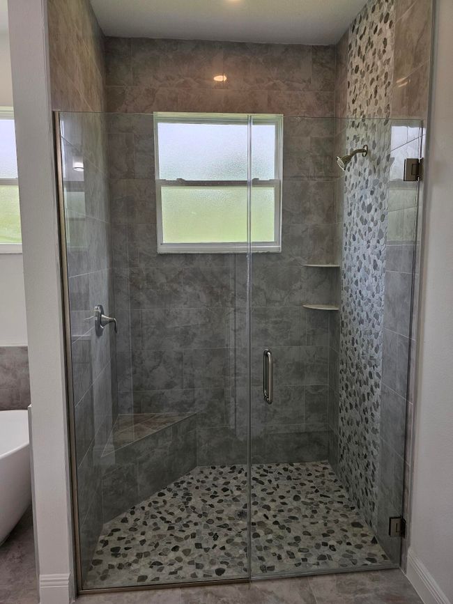 Master Bathroom | Image 28