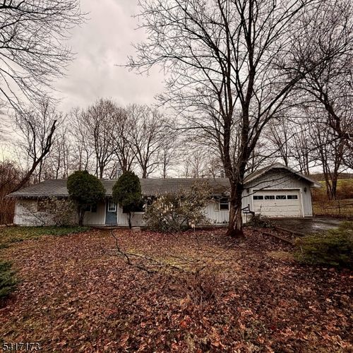 76 Valley View Rd, High Bridge, NJ, 08829-1318 | Card Image