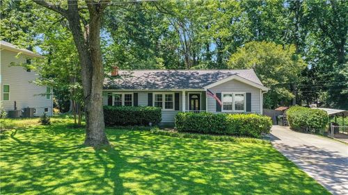 4052 W Johnson Cir, Chamblee, GA, 30341-1619 | Card Image