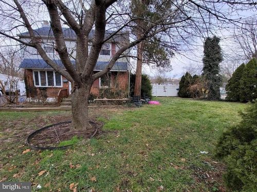 1541 Fitzwatertown Rd, WILLOW GROVE, PA, 19090-4345 | Card Image