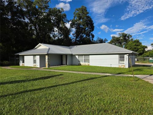 11997 Se Us Highway 441, BELLEVIEW, FL, 34420-4555 | Card Image