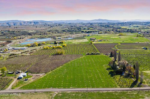 NKA Hiland Rd, Tieton, WA, 98947 | Card Image